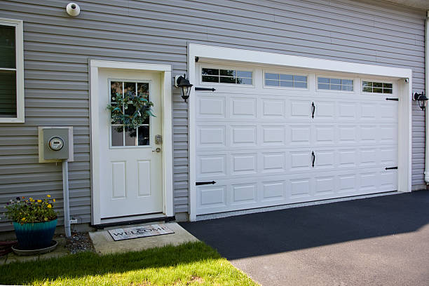 24/7 Emergency Garage Door Panel Replacement experts in Meeker, OK